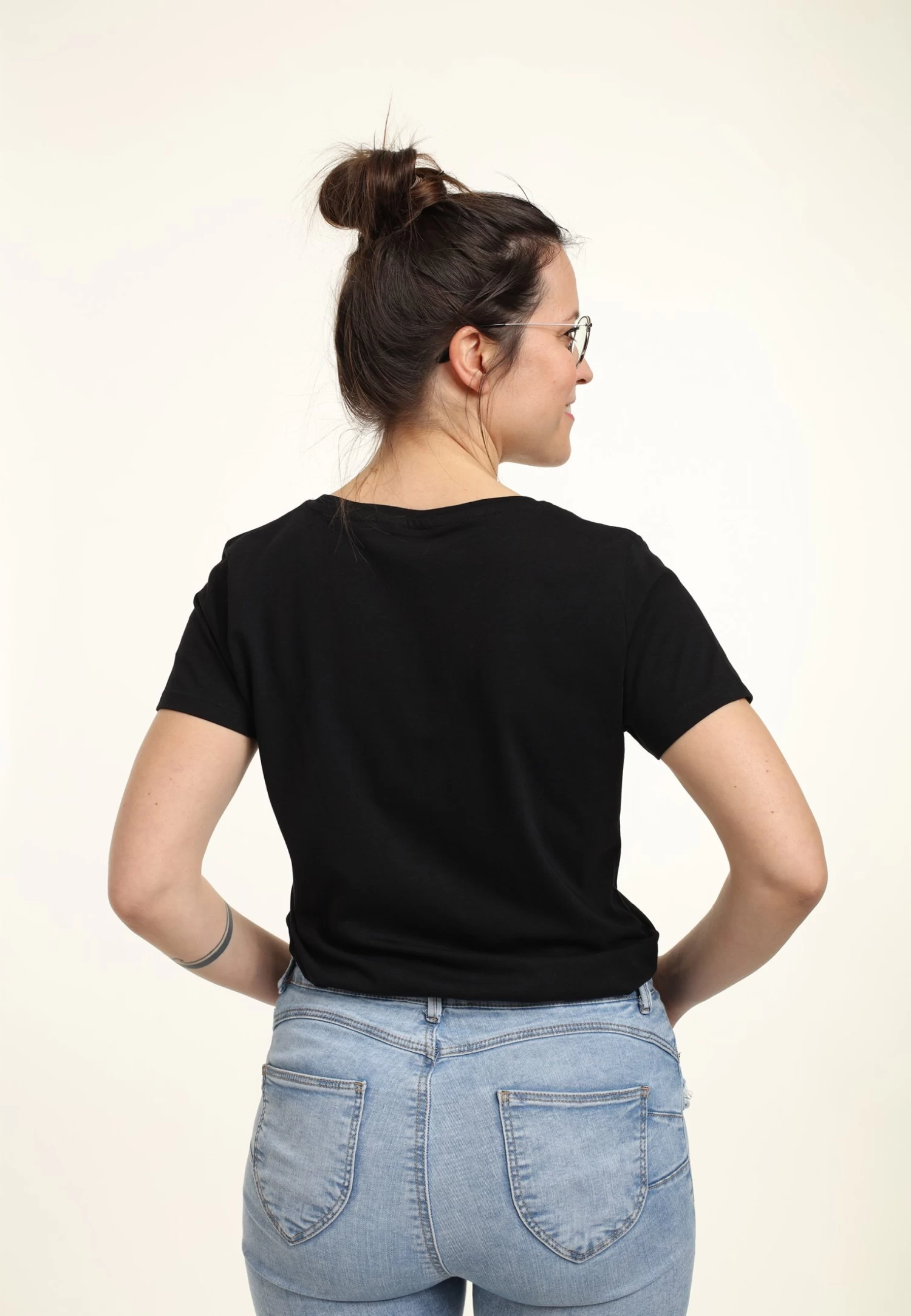 Disney Mickey Classic Minnie Wink - T-Shirt Print - Black 4 Disney Mickey Classic Minnie Wink - T-Shirt Print - Black - Afbeelding 2