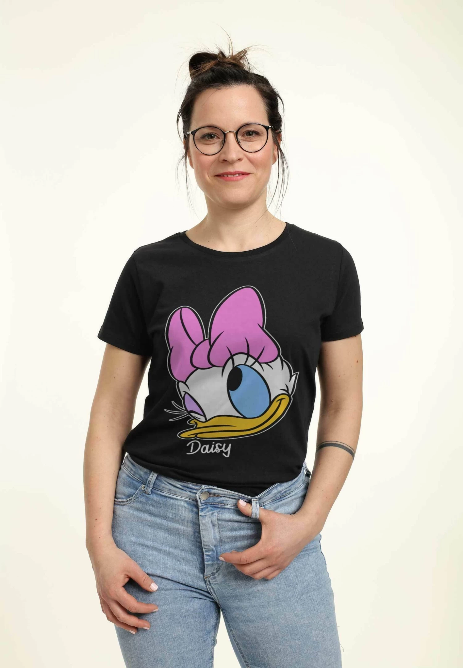 Disney Mickey Classic Daisy Big Face - T-Shirt Print - Black 6 Disney Mickey Classic Daisy Big Face - T-Shirt Print - Black - Afbeelding 4