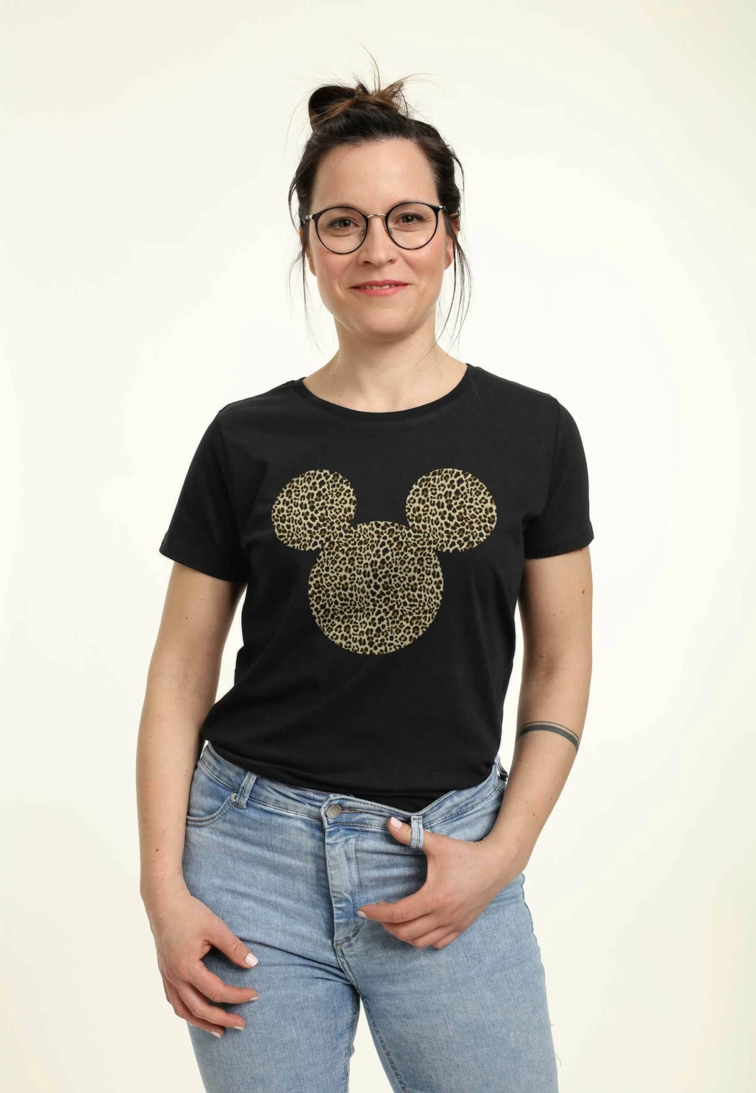 Disney Mickey Classic Animal Ears - T-Shirt Print - Black 6 Disney Mickey Classic Animal Ears - T-Shirt Print - Black - Afbeelding 4