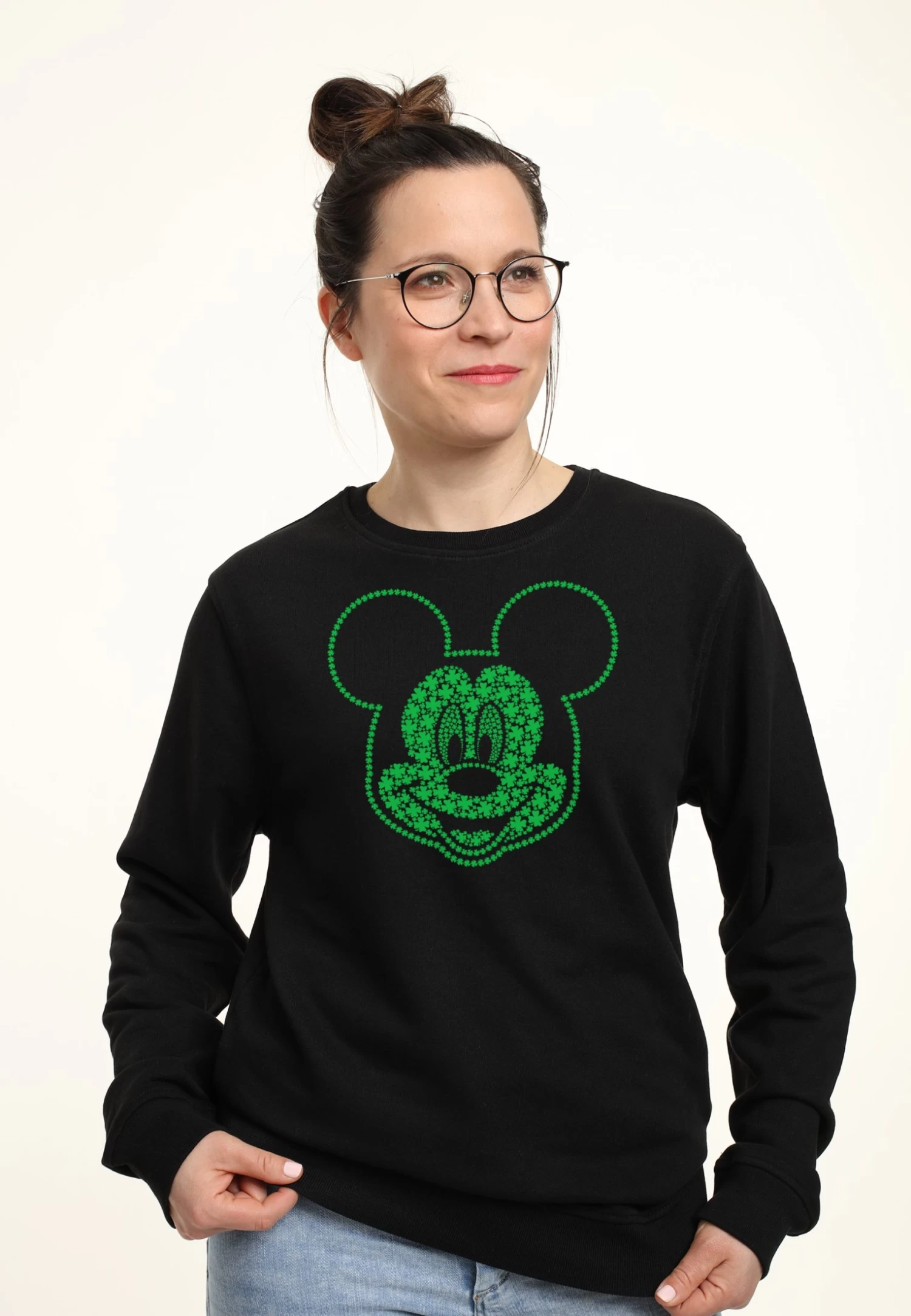 Disney Classic Mickey Micky Shamrocks - Sweater - Black 5 Disney Classic Mickey Micky Shamrocks - Sweater - Black - Afbeelding 3
