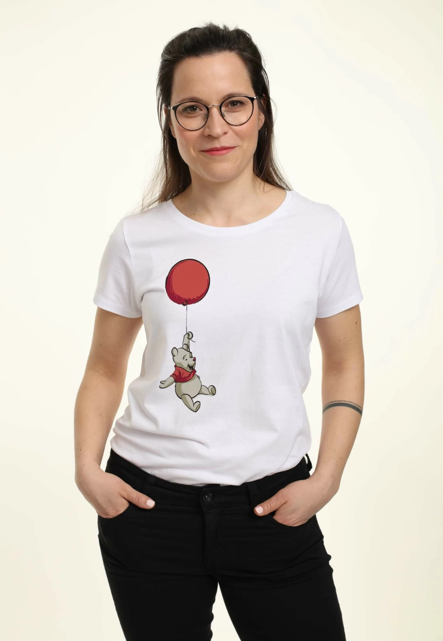 Disney Winnie The Pooh Balloon Winnie - T-Shirt Print - White 3 Disney Winnie The Pooh Balloon Winnie - T-Shirt Print - White