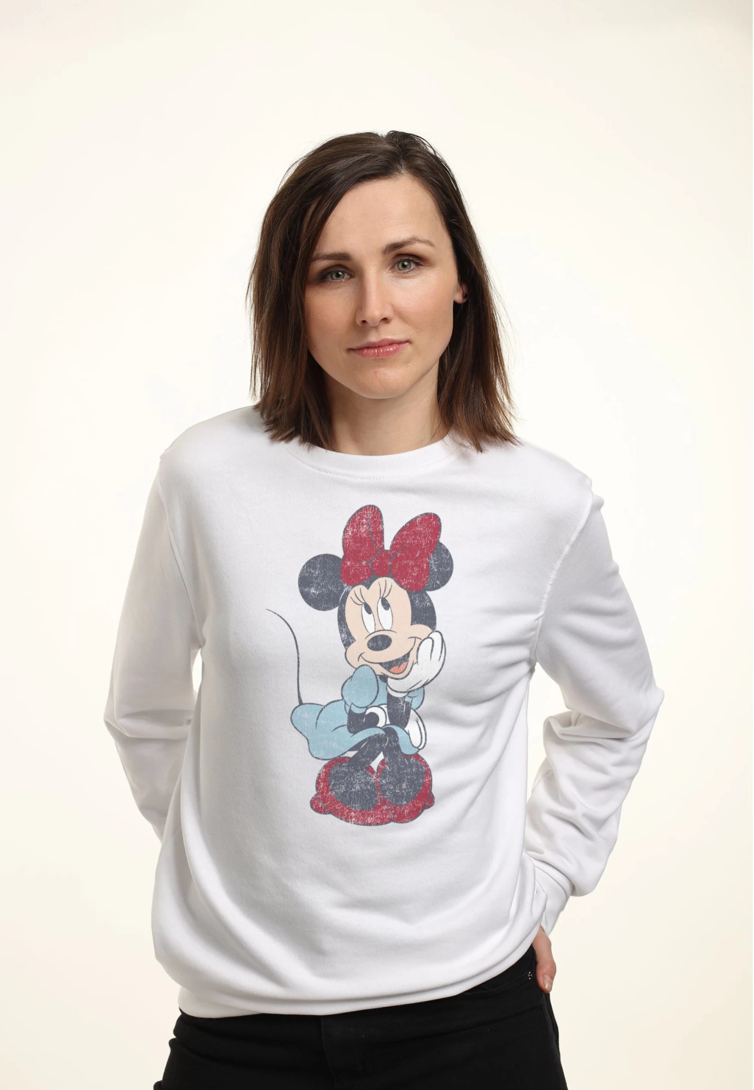 Disney Mickey Classic Simple Minnie Sit - Sweater - White 3 Disney Mickey Classic Simple Minnie Sit - Sweater - White
