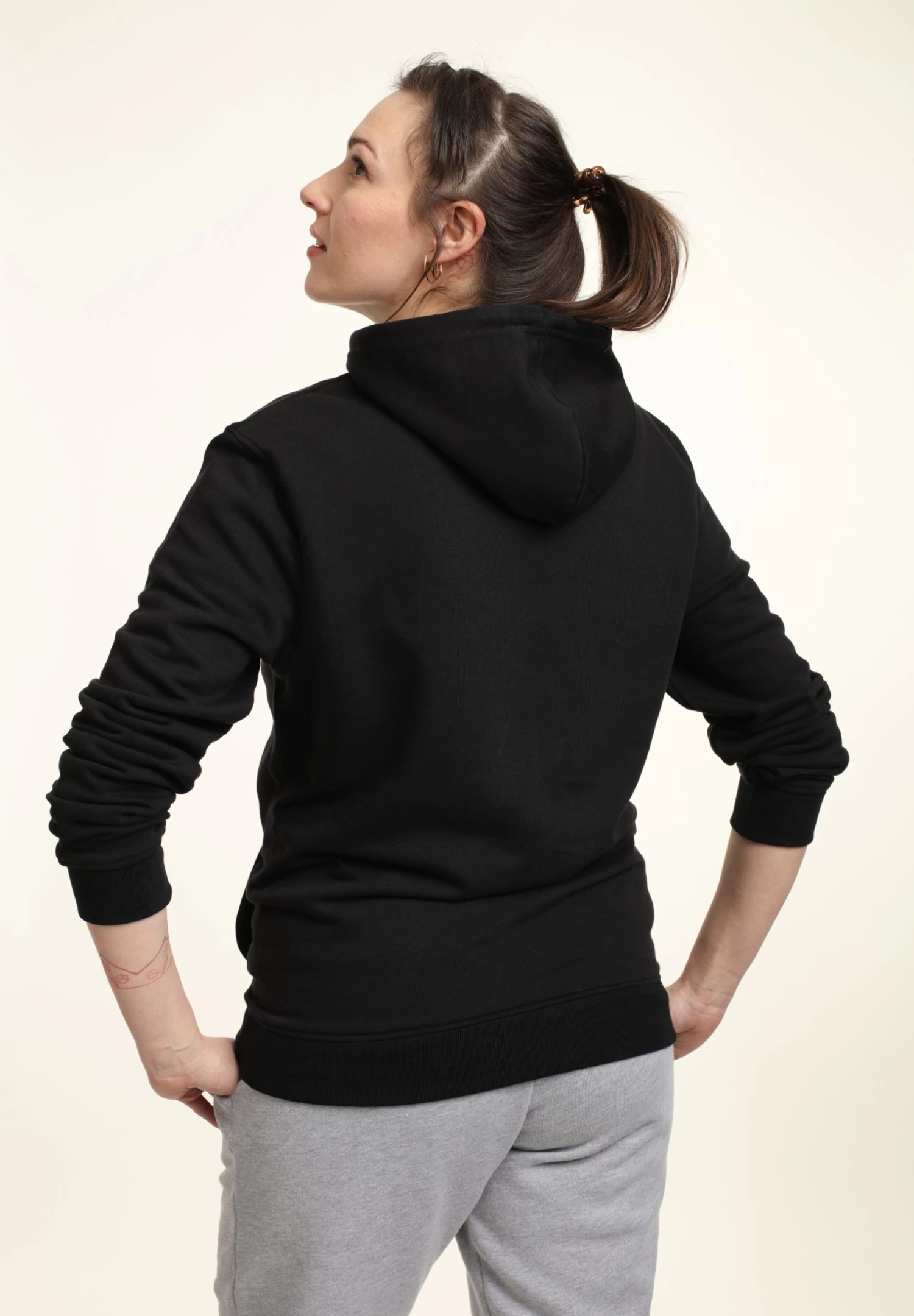 Disney Mickey Friends Cat Breeds - Hoodie - Black 4 Disney Mickey Friends Cat Breeds - Hoodie - Black - Afbeelding 2