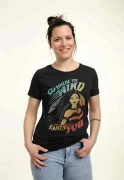 Disney Pocahontas Wind Takes You - T-Shirt Print - Black -Disney 981bf51becb041e79f26e86f4522df6b