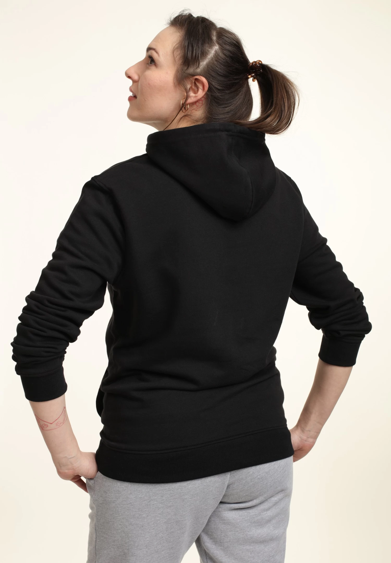 Disney Dumbo Stay Fly Dumbo - Hoodie - Black 4 Disney Dumbo Stay Fly Dumbo - Hoodie - Black - Afbeelding 2