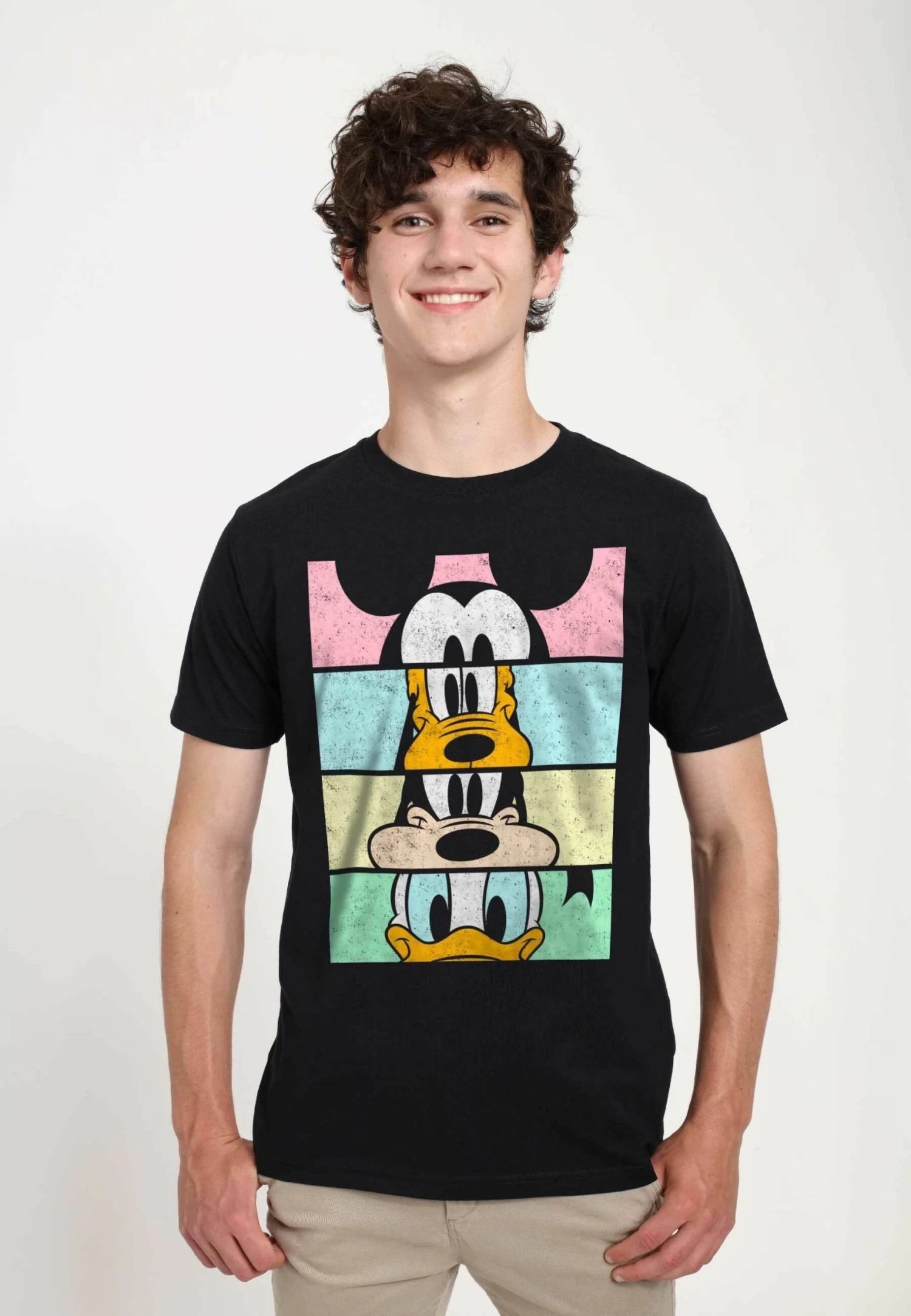 Disney Classics Mickey Classic - Crew Crop - T-Shirt Print - Black 3 Disney Classics Mickey Classic - Crew Crop - T-Shirt Print - Black