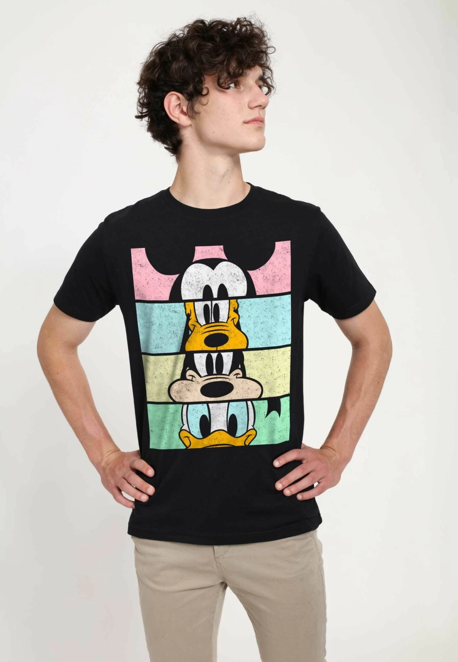 Disney Classics Mickey Classic - Crew Crop - T-Shirt Print - Black 5 Disney Classics Mickey Classic - Crew Crop - T-Shirt Print - Black - Afbeelding 3