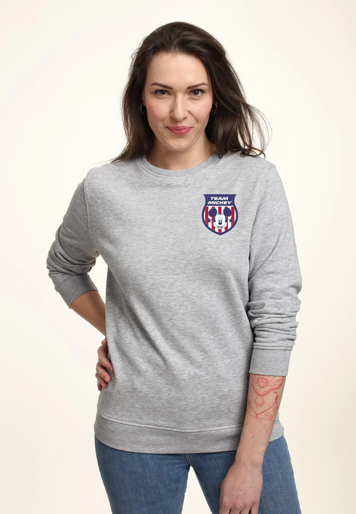 Disney Mickey Classic Usa Badge - Sweater - Heather Grey 3 Disney Mickey Classic Usa Badge - Sweater - Heather Grey