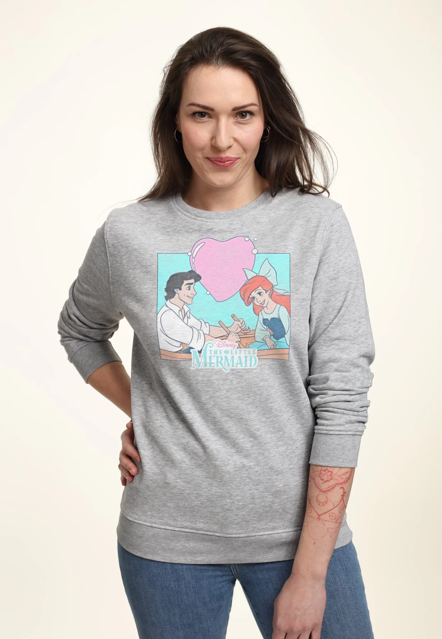 Disney The Little Mermaid Eric N Ariel - Sweater - Heather Grey 3 Disney The Little Mermaid Eric N Ariel - Sweater - Heather Grey