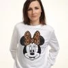 Disney Classic Mickey Modern Minnie Face Leopard - Sweater - White 2 Disney Classic Mickey Modern Minnie Face Leopard - Sweater - White -Disney bc28d2617e954e36933a0960524b3e55